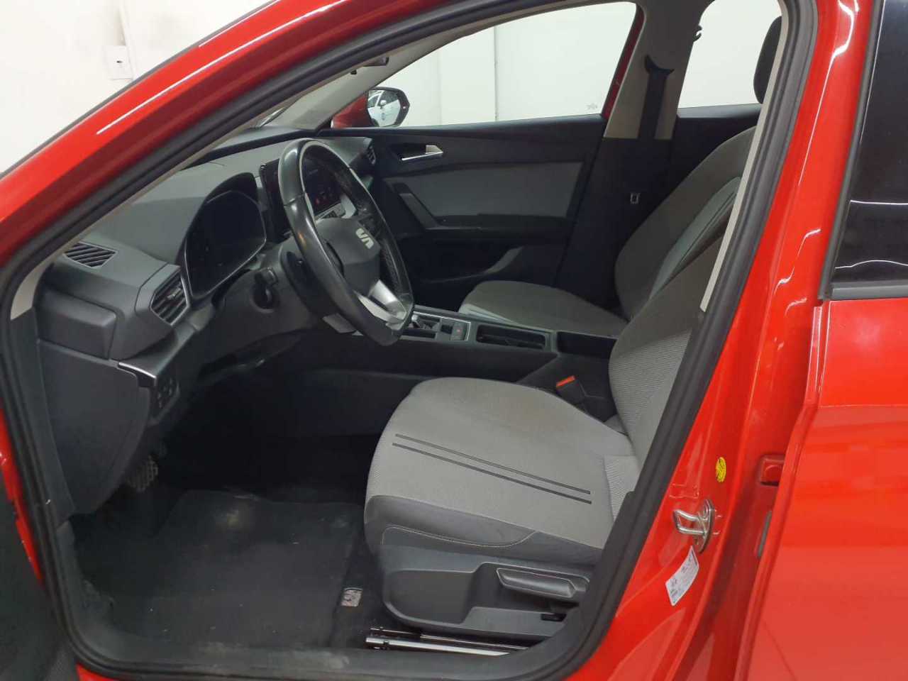 Seat Leon Sportstourer 2.0 TDI DSG Style 7