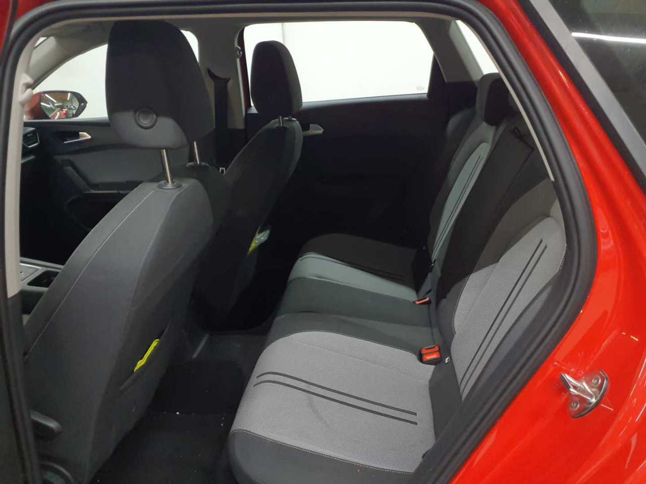 Seat Leon Sportstourer 2.0 TDI DSG Style 8