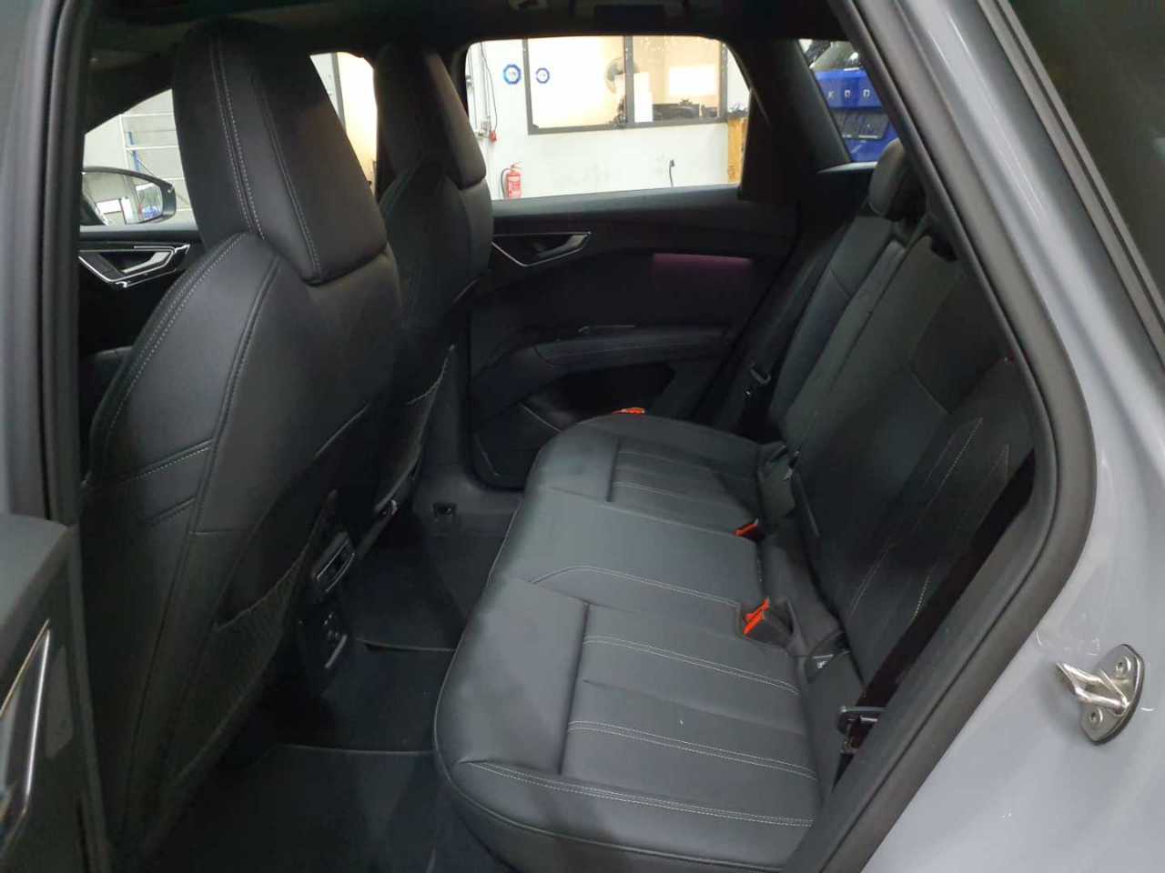 Audi Q4 e-tron 50 quattro 13