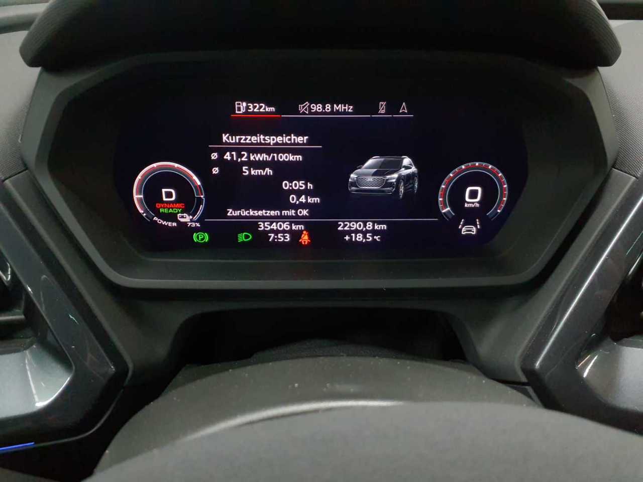 Audi Q4 e-tron 50 quattro 11
