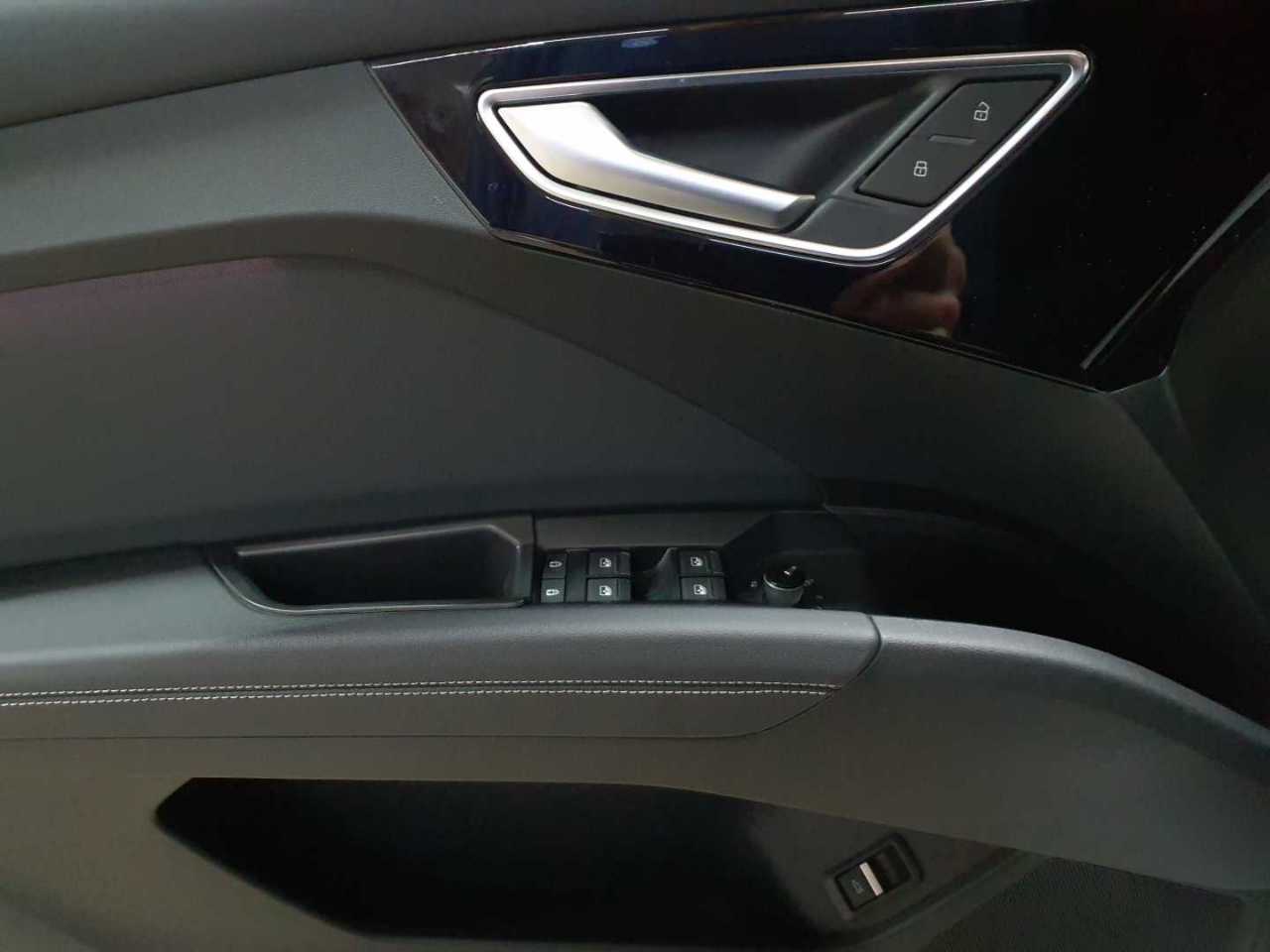 Audi Q4 e-tron 50 quattro 19