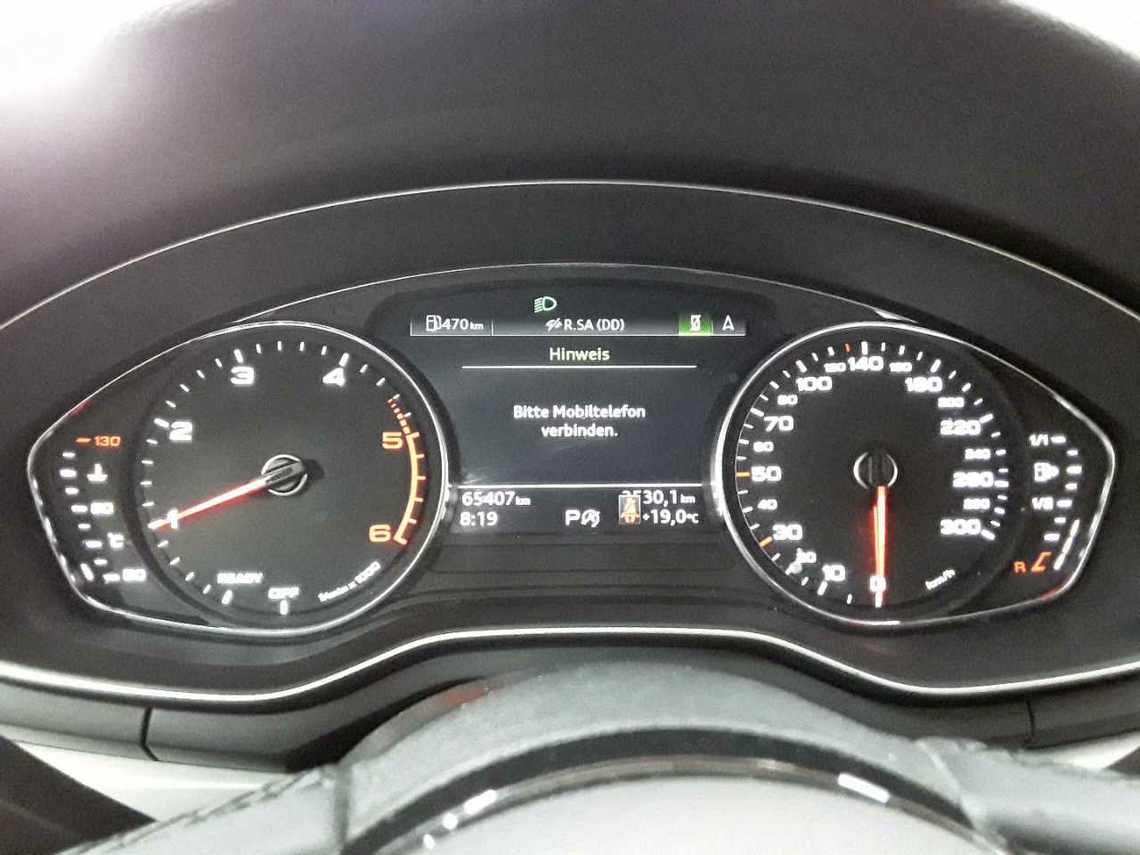 Audi A4 Avant 30 TDI S tronic 11