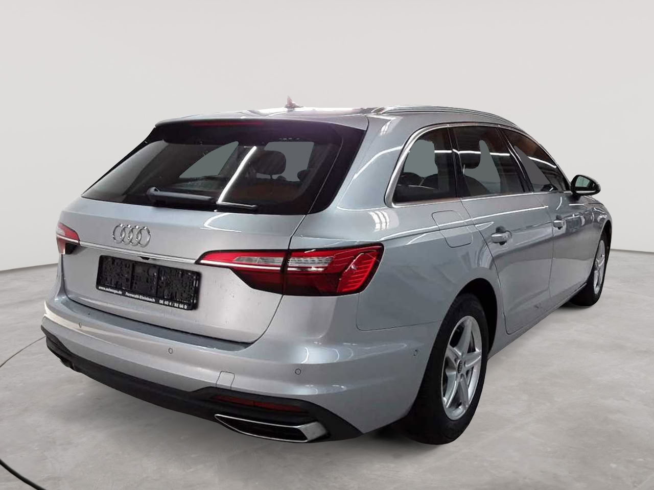 Audi A4 Avant 30 TDI S tronic 4