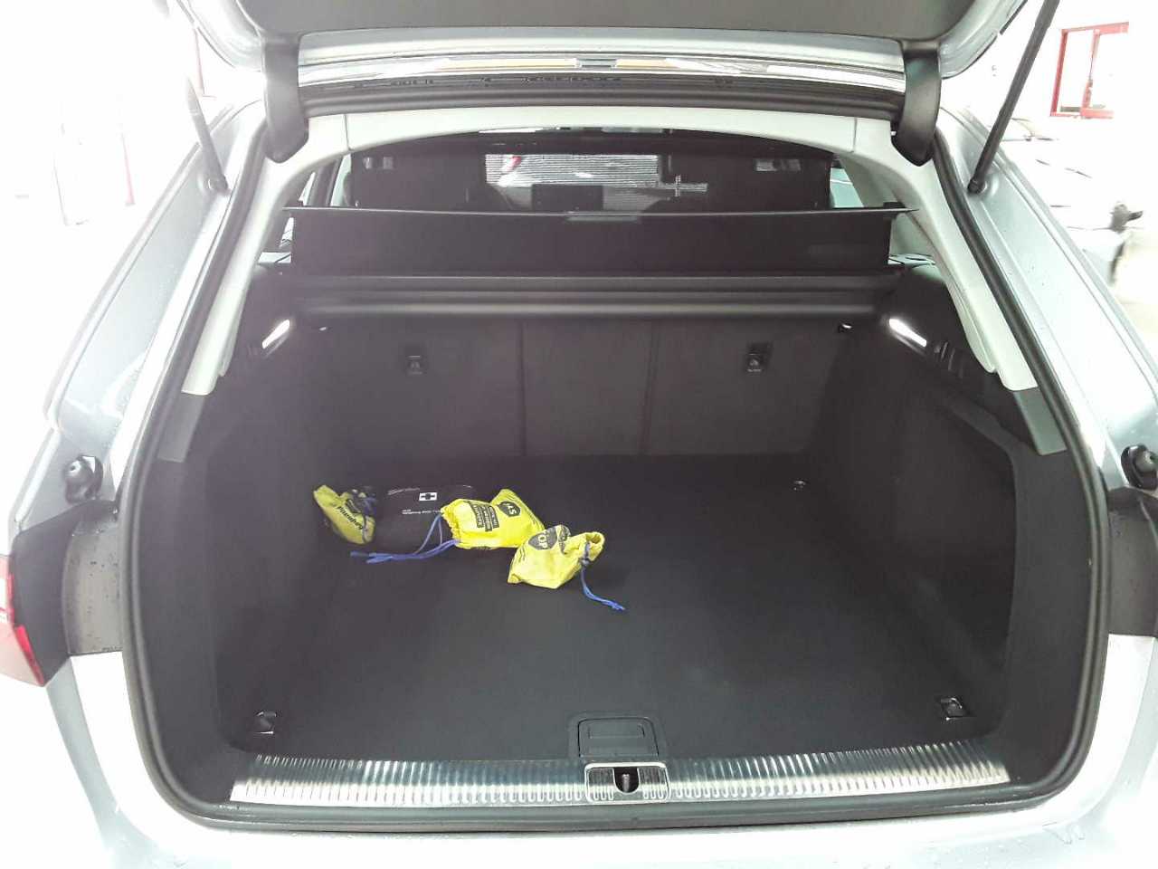 Audi A4 Avant 30 TDI S tronic 15