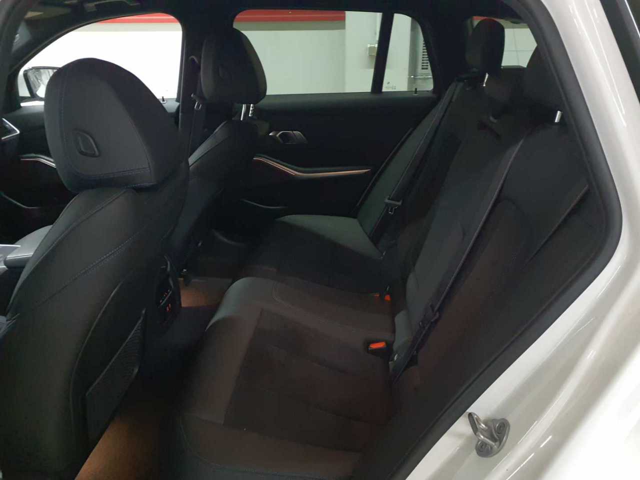 Bmw 320i Touring Aut. 13