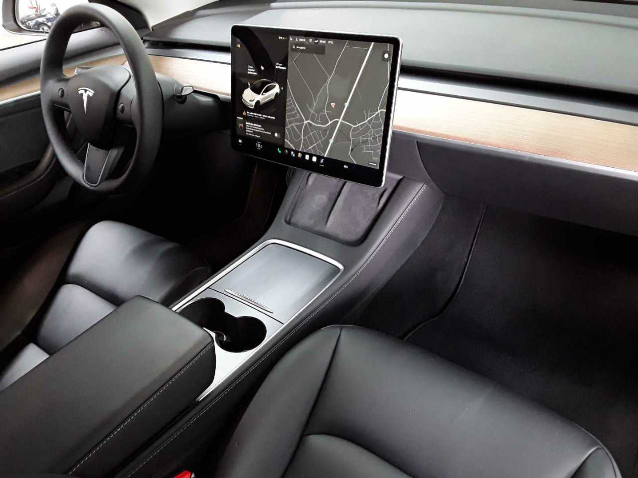 Tesla Model 3 RWD Hinterradantrieb 9