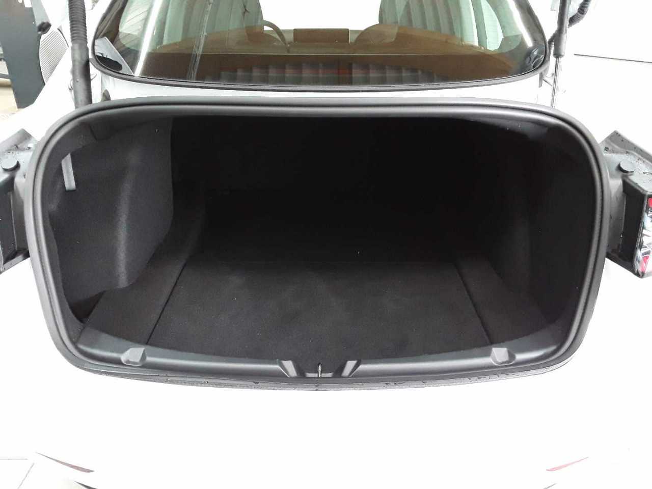 Tesla Model 3 RWD Hinterradantrieb 15