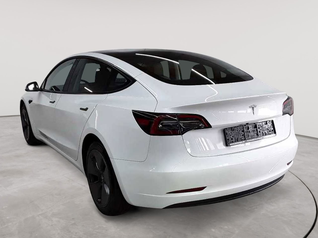 Tesla Model 3 RWD Hinterradantrieb 5