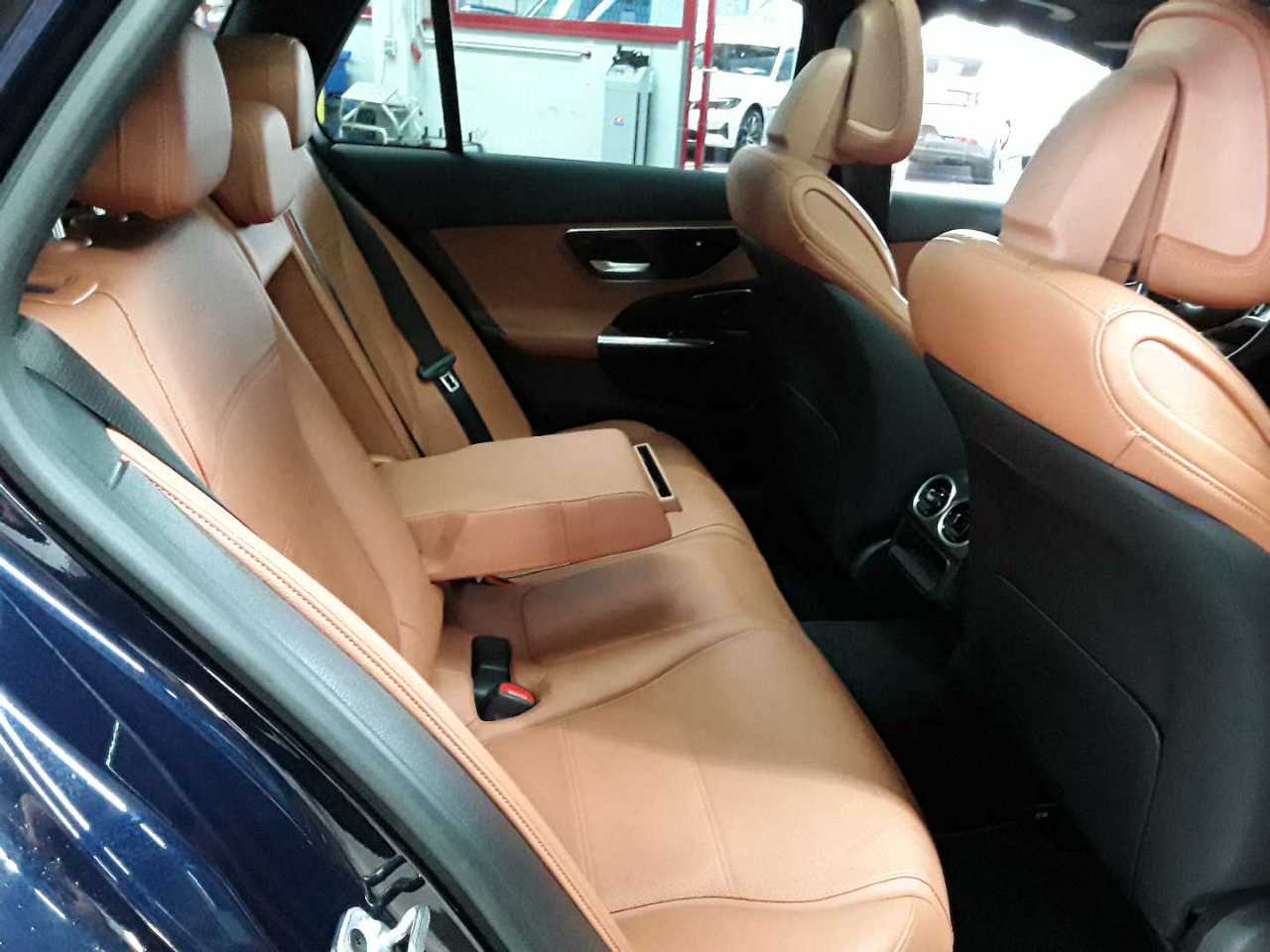 Mercedes-Benz C 300 e T 9G-TRONIC Avantgarde 14