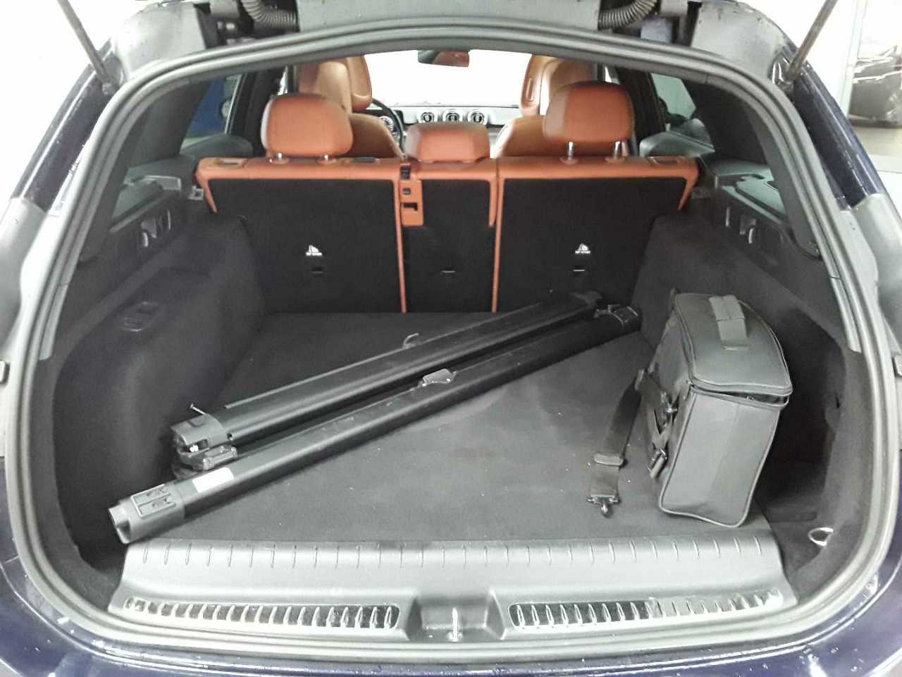 Mercedes-Benz C 300 e T 9G-TRONIC Avantgarde 15