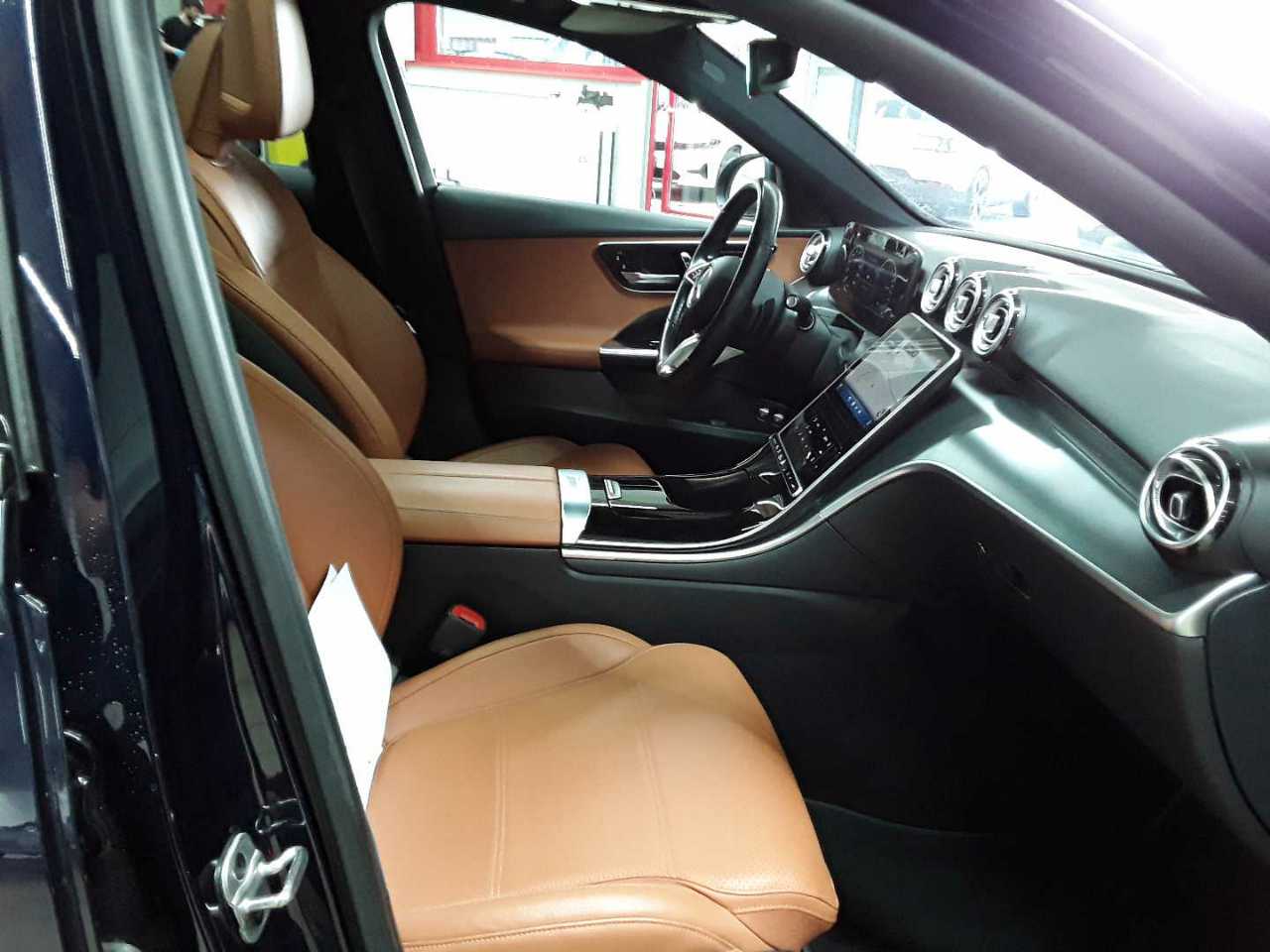 Mercedes-Benz C 300 e T 9G-TRONIC Avantgarde 8