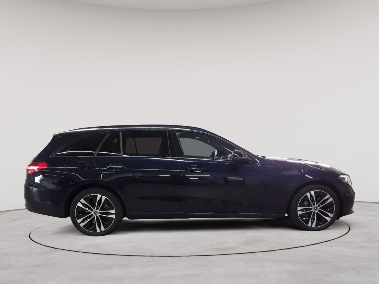 Mercedes-Benz C 300 e T 9G-TRONIC Avantgarde 3