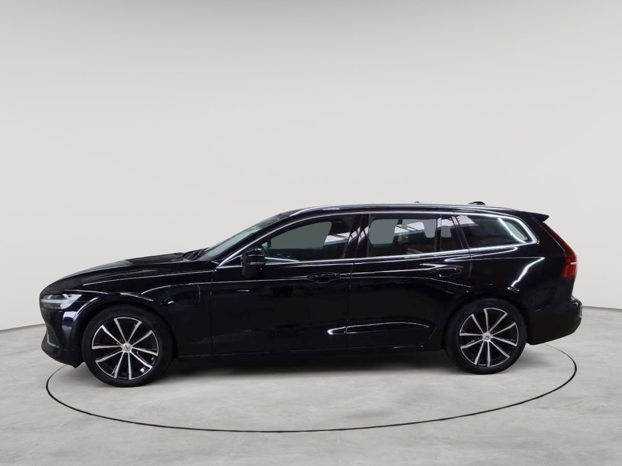 Volvo V60 T6 AWD Recharge Essential 6