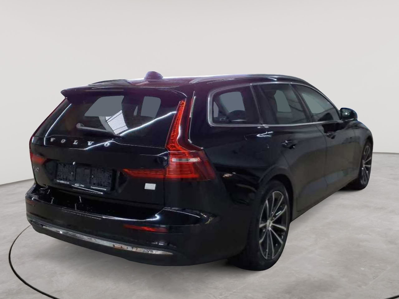 Volvo V60 T6 AWD Recharge Essential 4