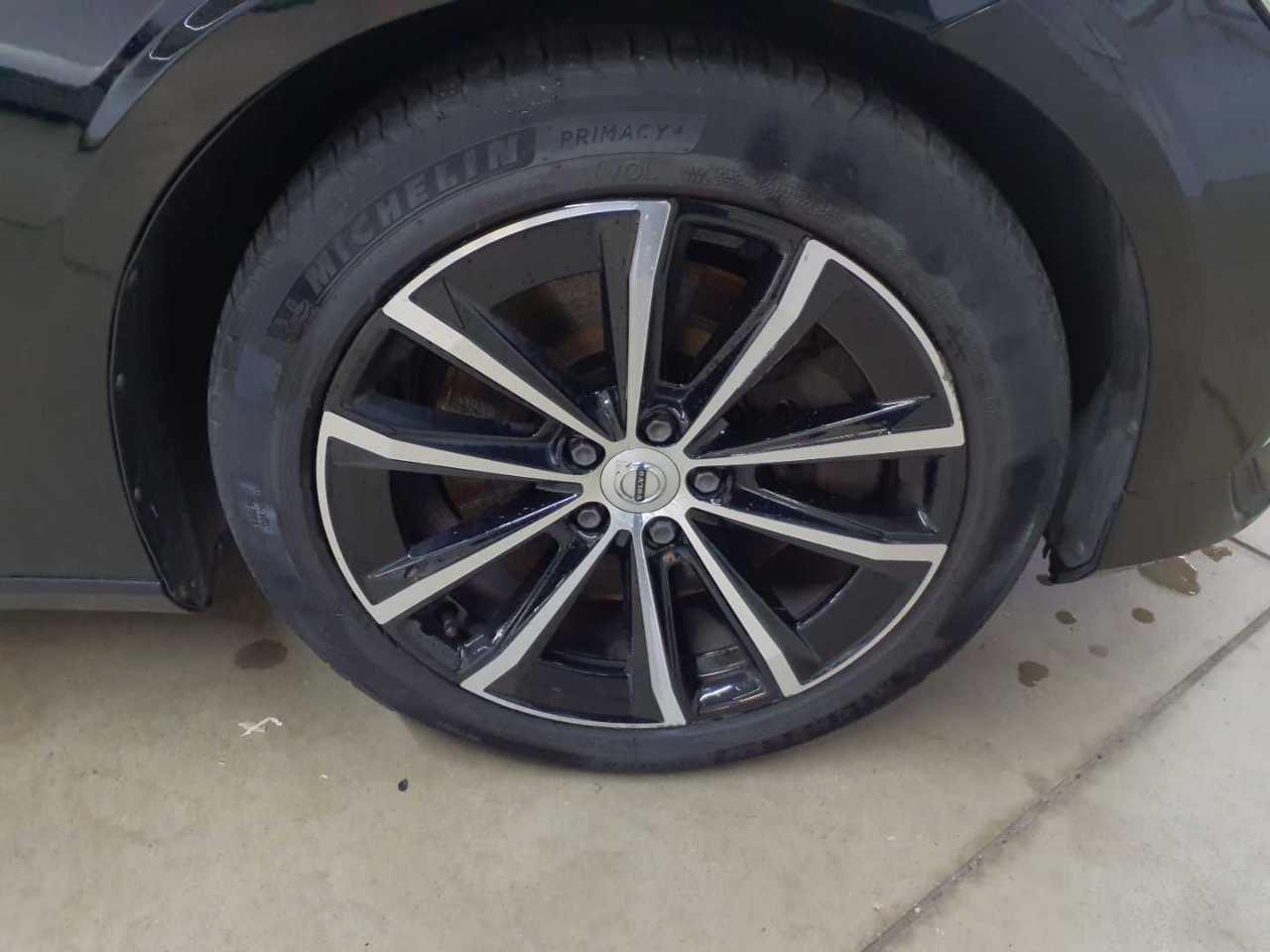 Volvo V60 T6 AWD Recharge Essential 16
