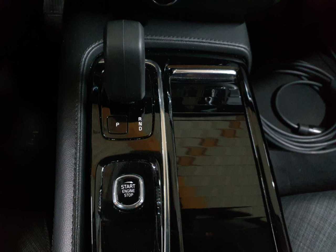 Volvo V60 T6 AWD Recharge Essential 10