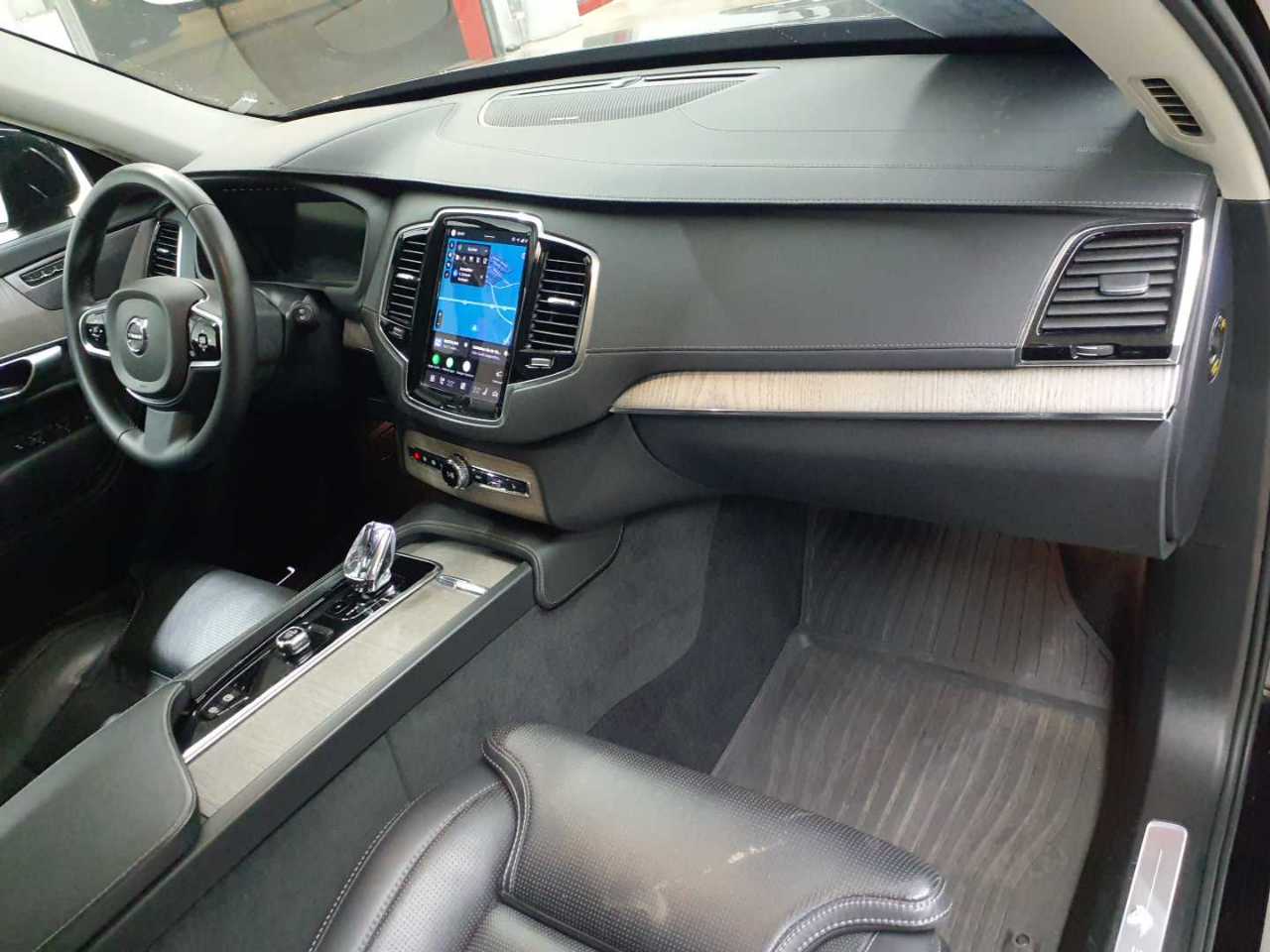 Volvo XC90 T8 AWD Recharge Plus Dark 9