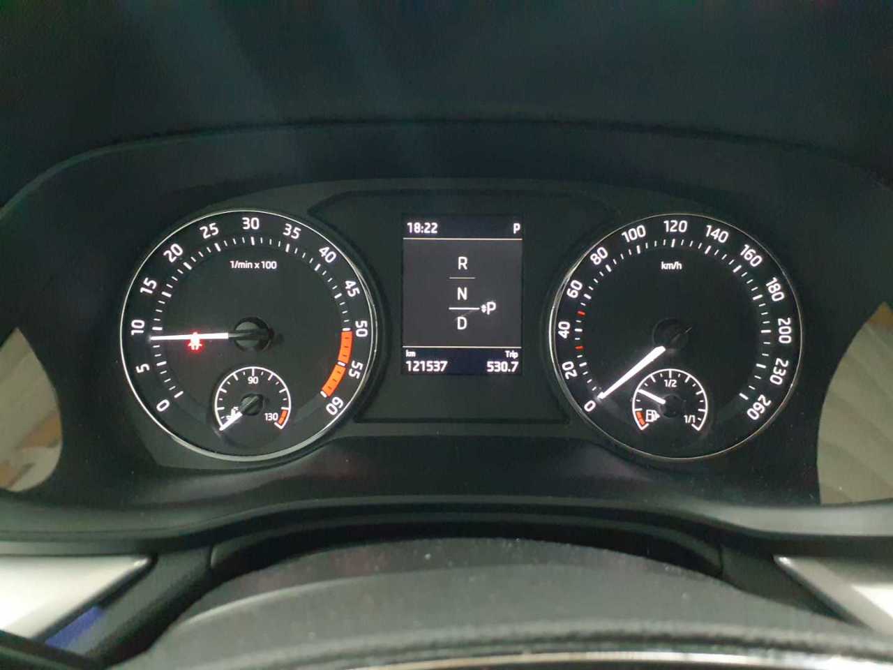 Skoda Octavia Combi 2.0 TDI DSG Ambition 11