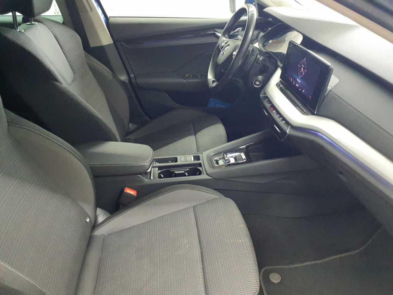 Skoda Octavia Combi 2.0 TDI DSG Ambition 8