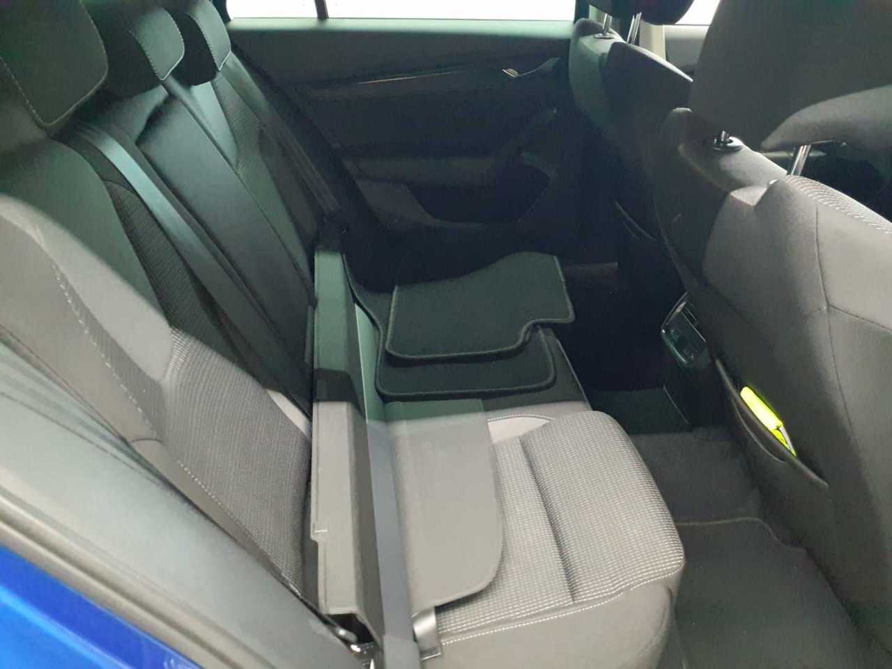 Skoda Octavia Combi 2.0 TDI DSG Ambition 14