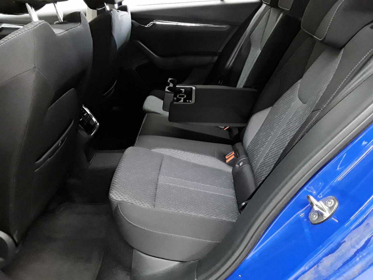Skoda Octavia Combi 1.4 TSI iV DSG Style 14