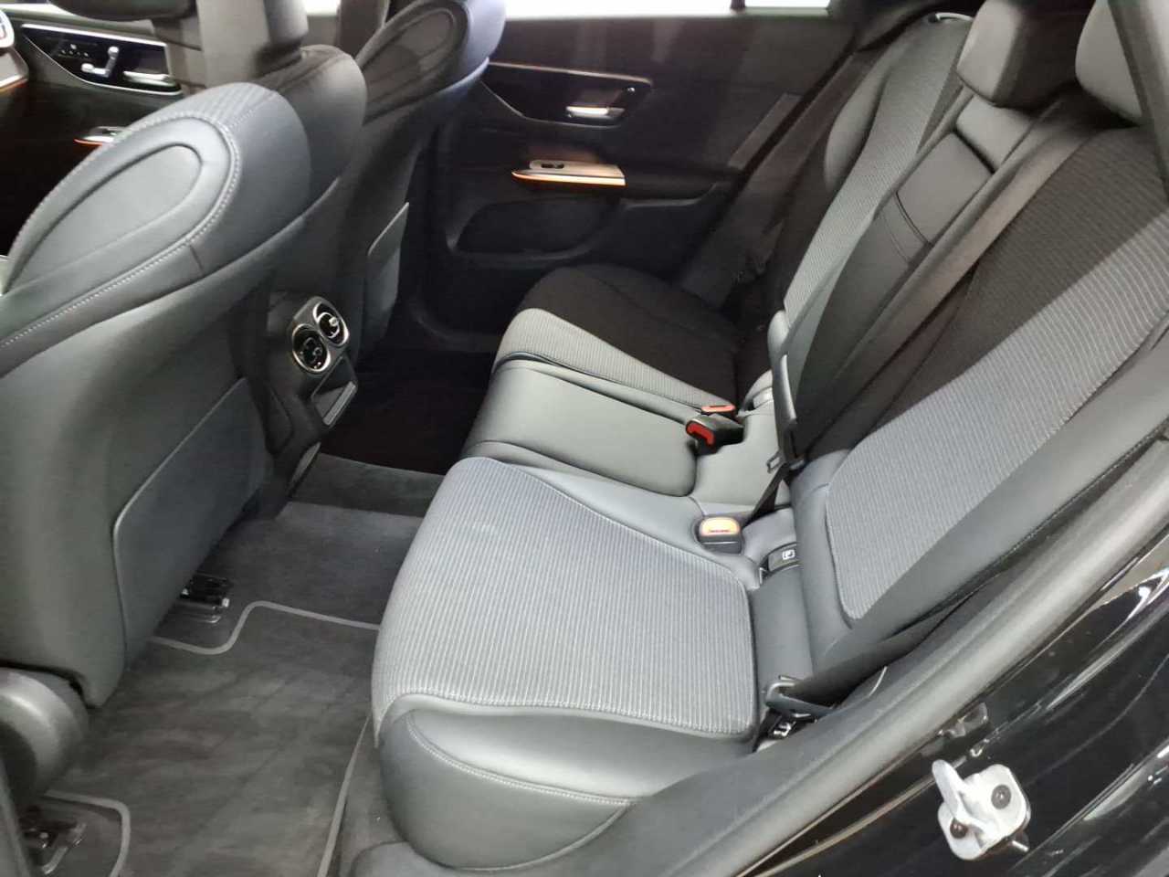 Mercedes-Benz GLC 220 d 4Matic 9G-TRONIC Avantgarde Advanced 13
