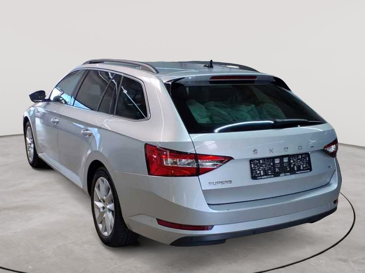 Skoda Superb Combi 2.0 TDI 4x4 DSG Ambition 2