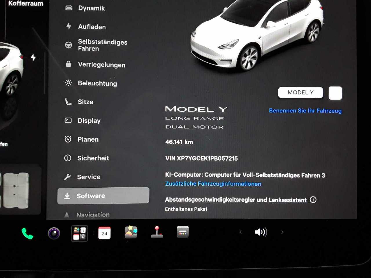 Tesla Model Y Long Range Dual Motor AWD 11