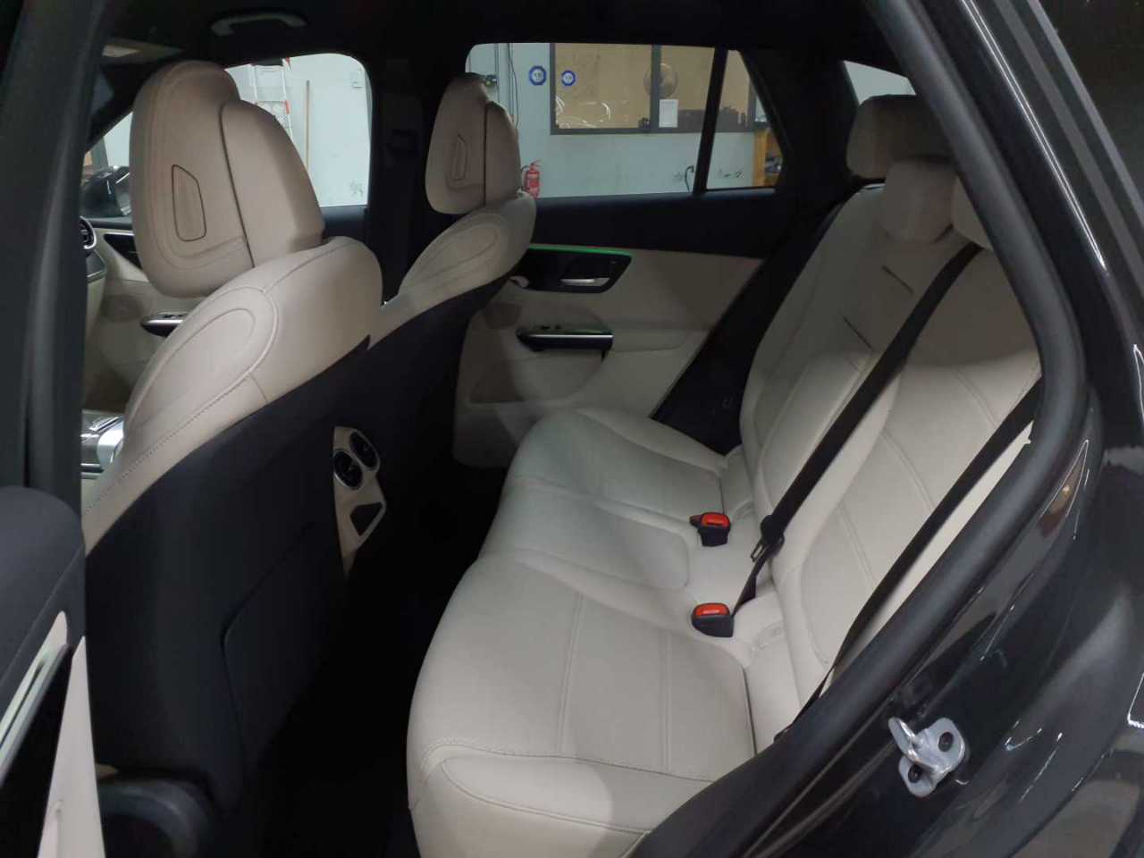 Mercedes-Benz GLC 220 d 4Matic 9G-TRONIC Avantgarde Advanced 13