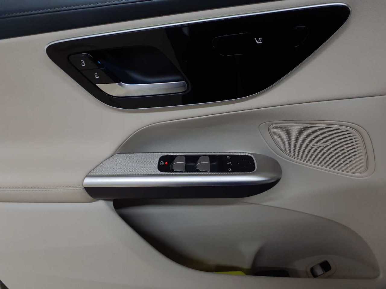 Mercedes-Benz GLC 220 d 4Matic 9G-TRONIC Avantgarde Advanced 19