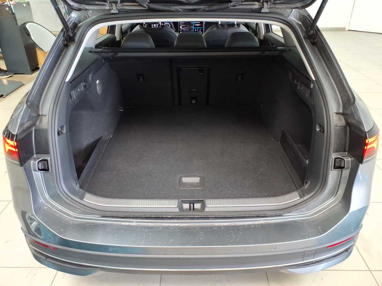 Vw Passat Variant 2.0 TDI SCR DSG Business 15