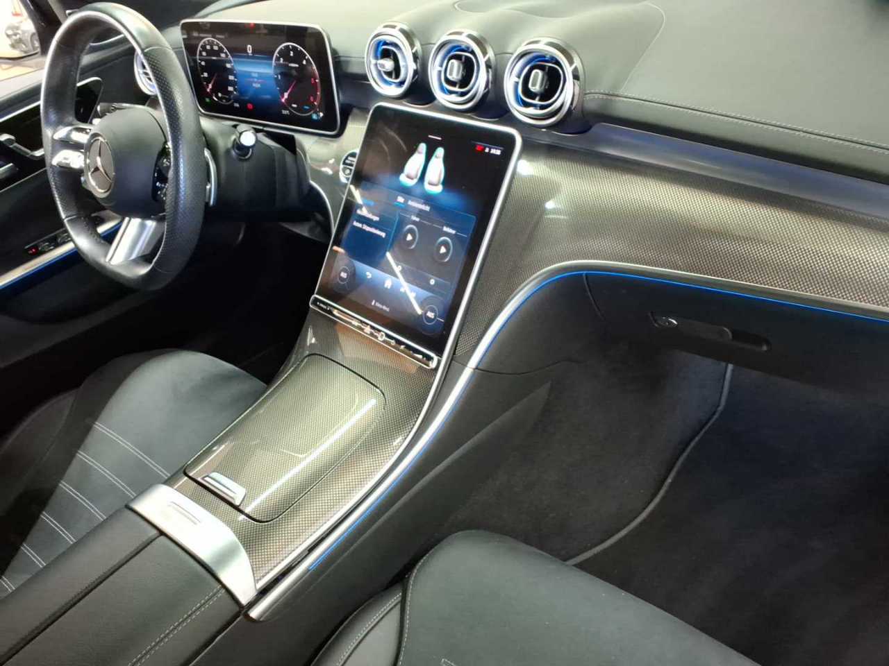 Mercedes-Benz C 220 d T 9G-TRONIC AMG Line 9