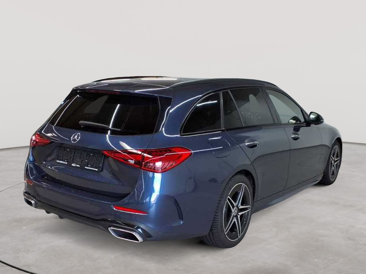 Mercedes-Benz C 220 d T 9G-TRONIC AMG Line 4