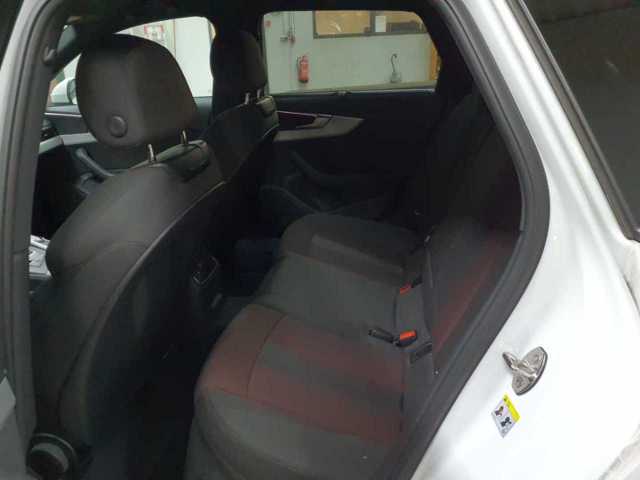 Audi A4 Avant 40 TDI S tronic advanced 13
