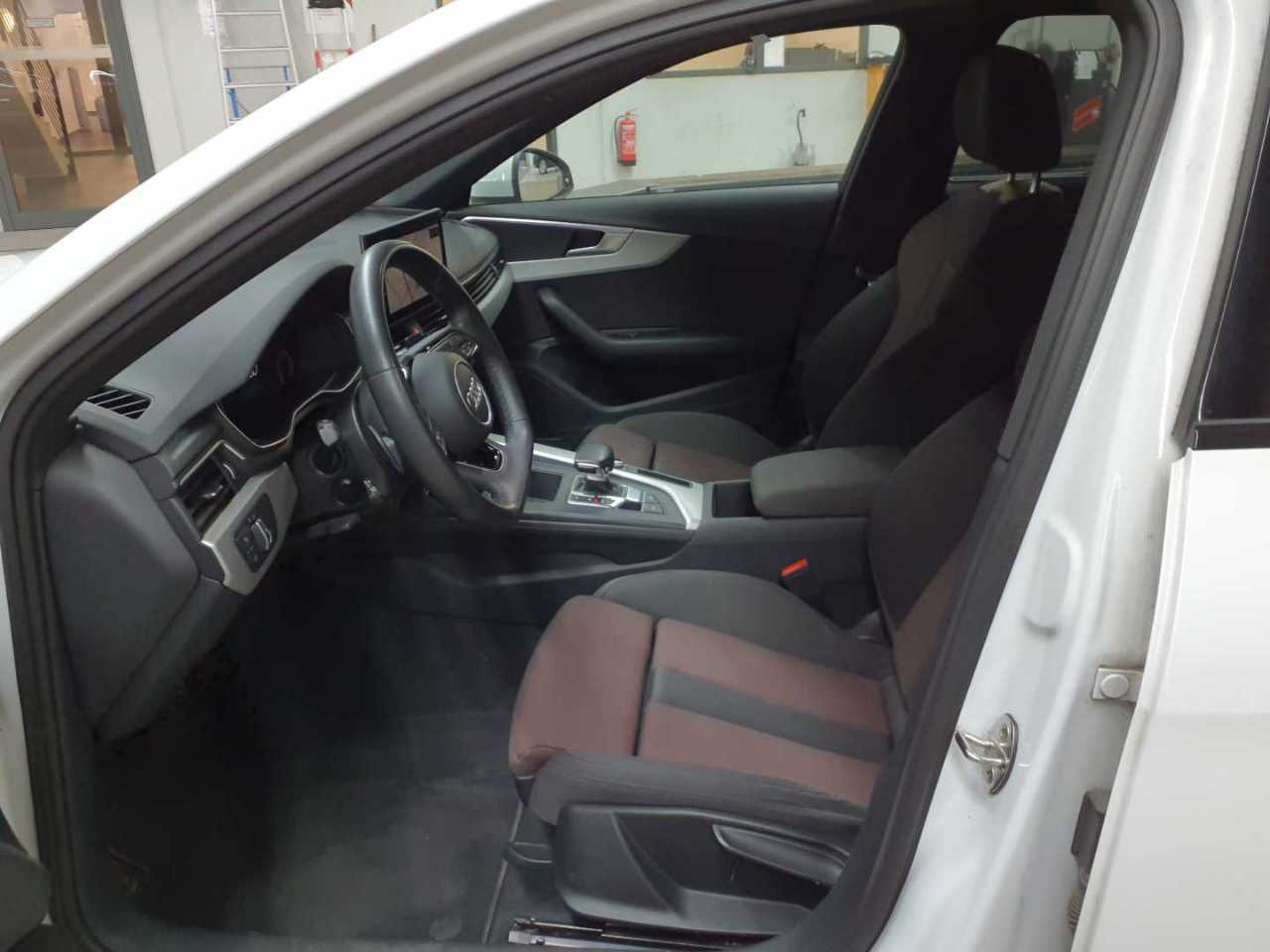 Audi A4 Avant 40 TDI S tronic advanced 7