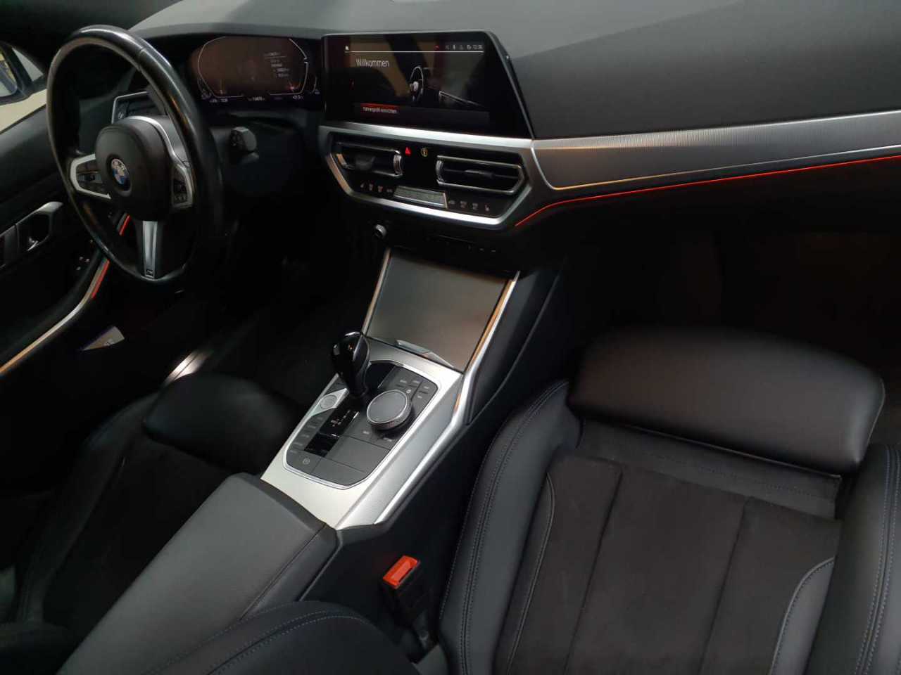 Bmw 320d Touring xDrive Aut. M Sport 9