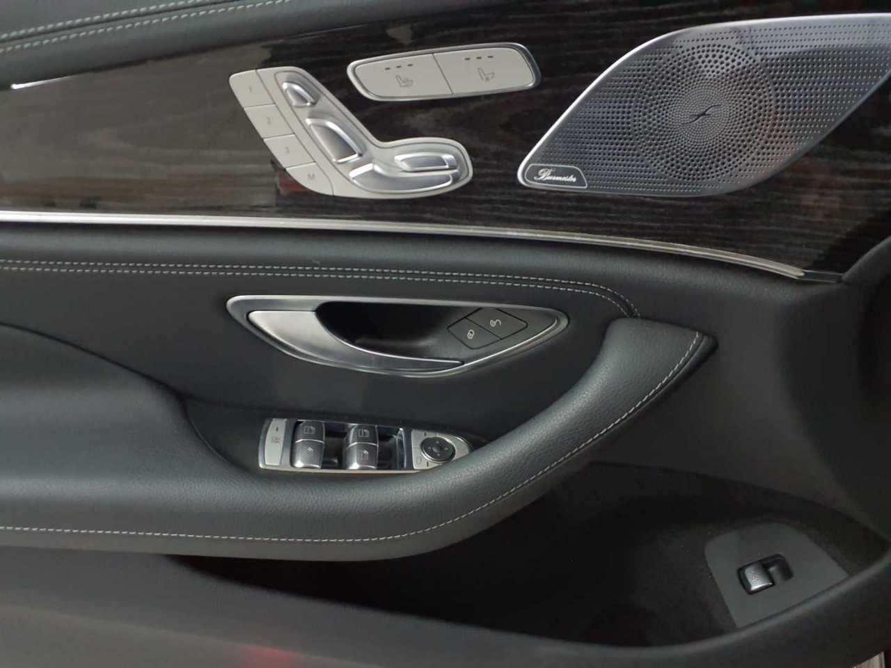 Mercedes-Benz CLS 300 d 4Matic 9G-TRONIC AMG Line 19