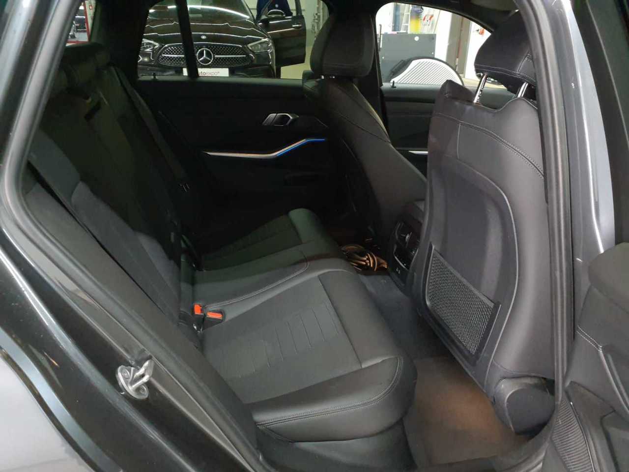 Bmw 330e Touring Aut. Sport Line 14