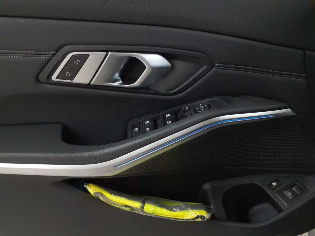 Bmw 330e Touring Aut. Sport Line 19