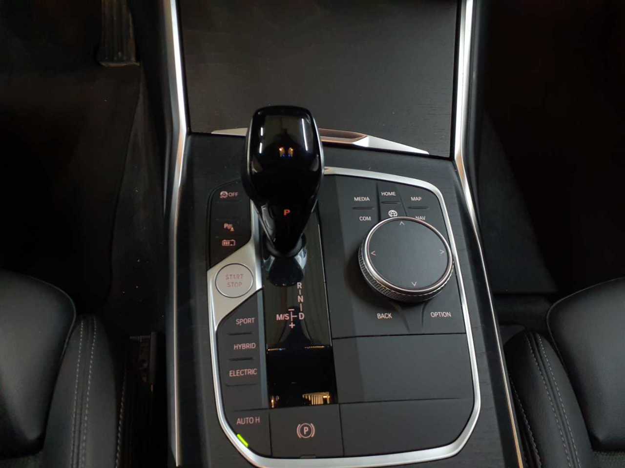 Bmw 330e Touring Aut. Sport Line 10