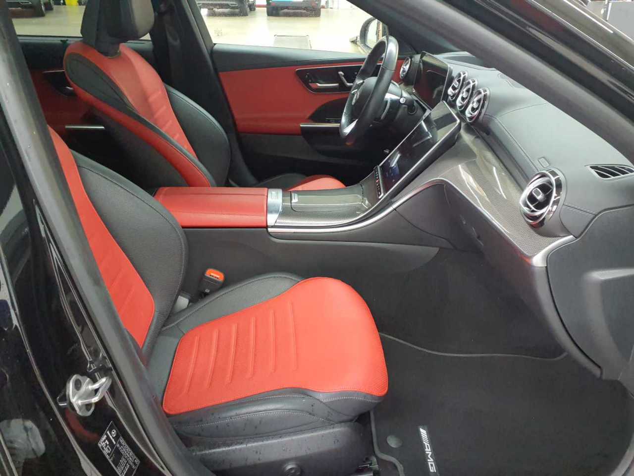 Mercedes-Benz C 300 e T 9G-TRONIC AMG Line 7