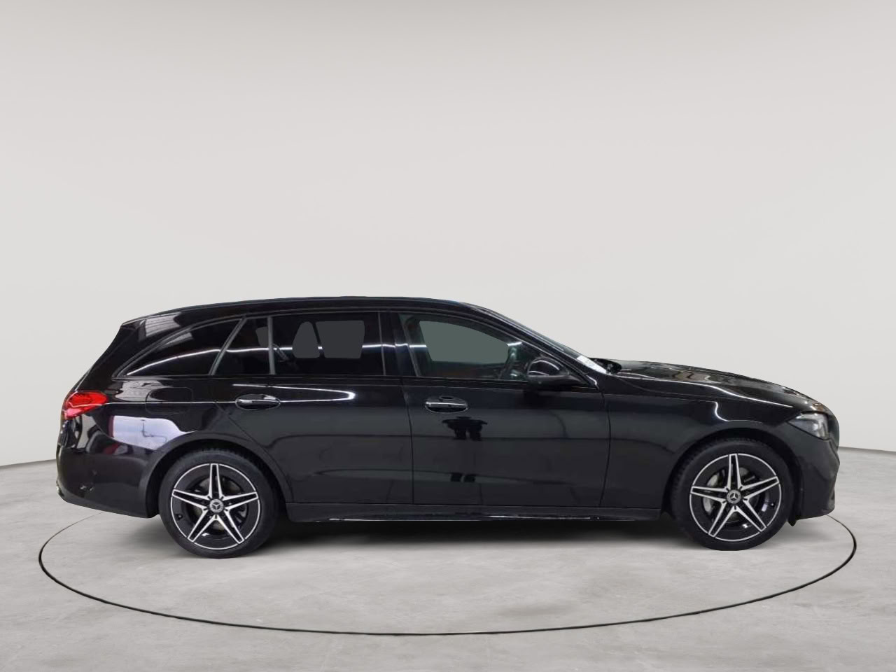 Mercedes-Benz C 300 e T 9G-TRONIC AMG Line 3