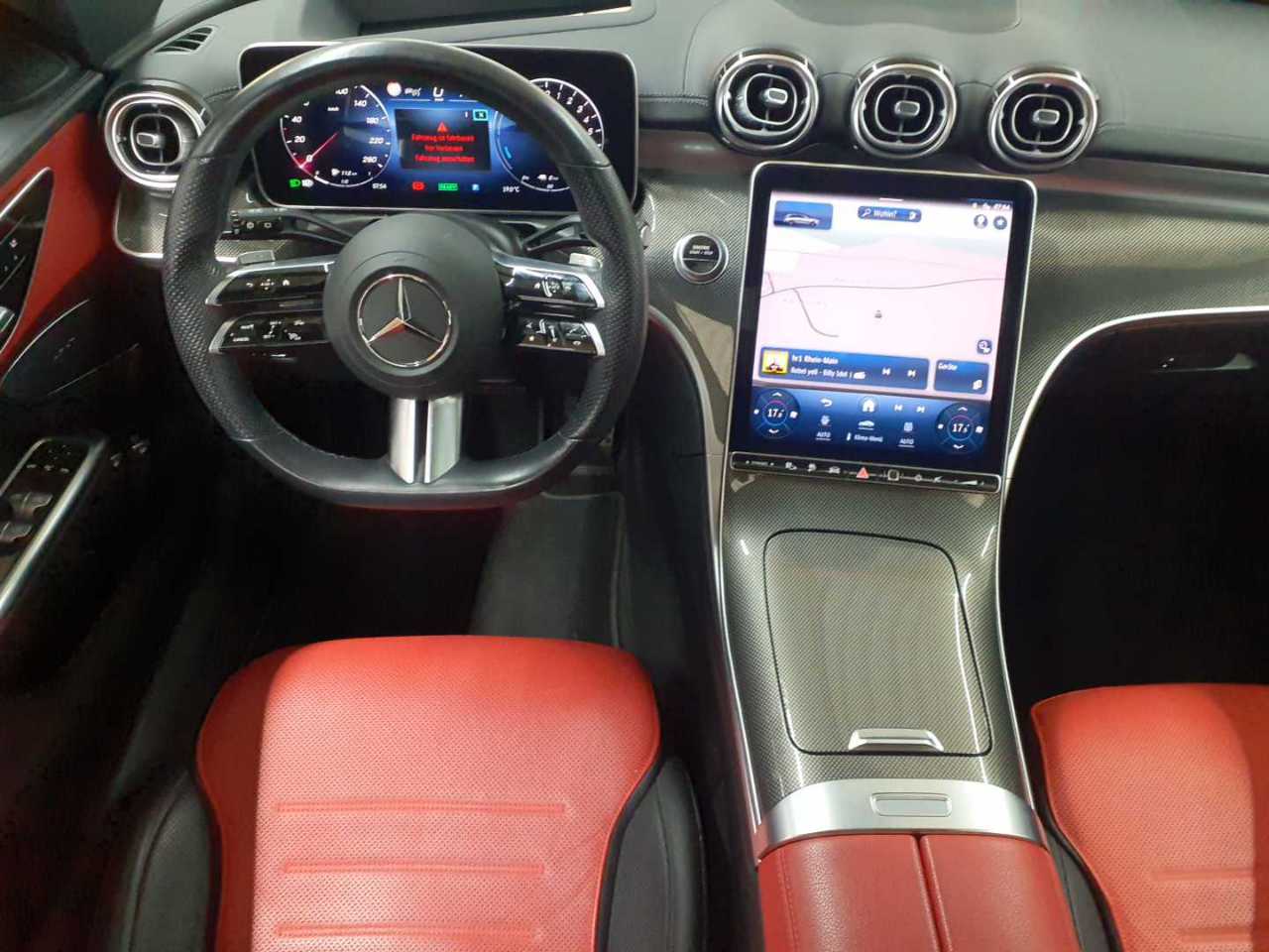 Mercedes-Benz C 300 e T 9G-TRONIC AMG Line 9