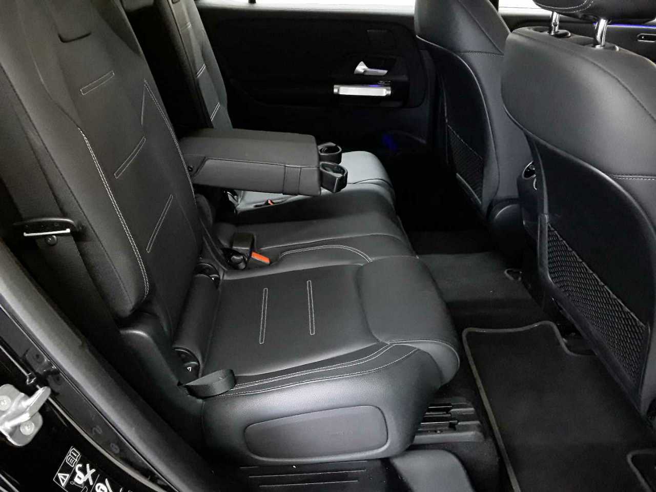 Mercedes-Benz EQB 250 AMG Line 14