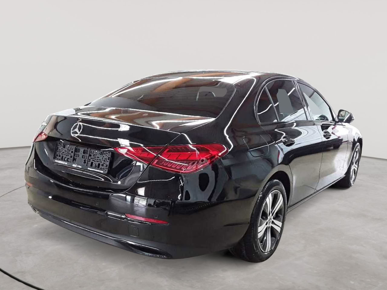 Mercedes-Benz C 300 e 9G-TRONIC Avantgarde 4