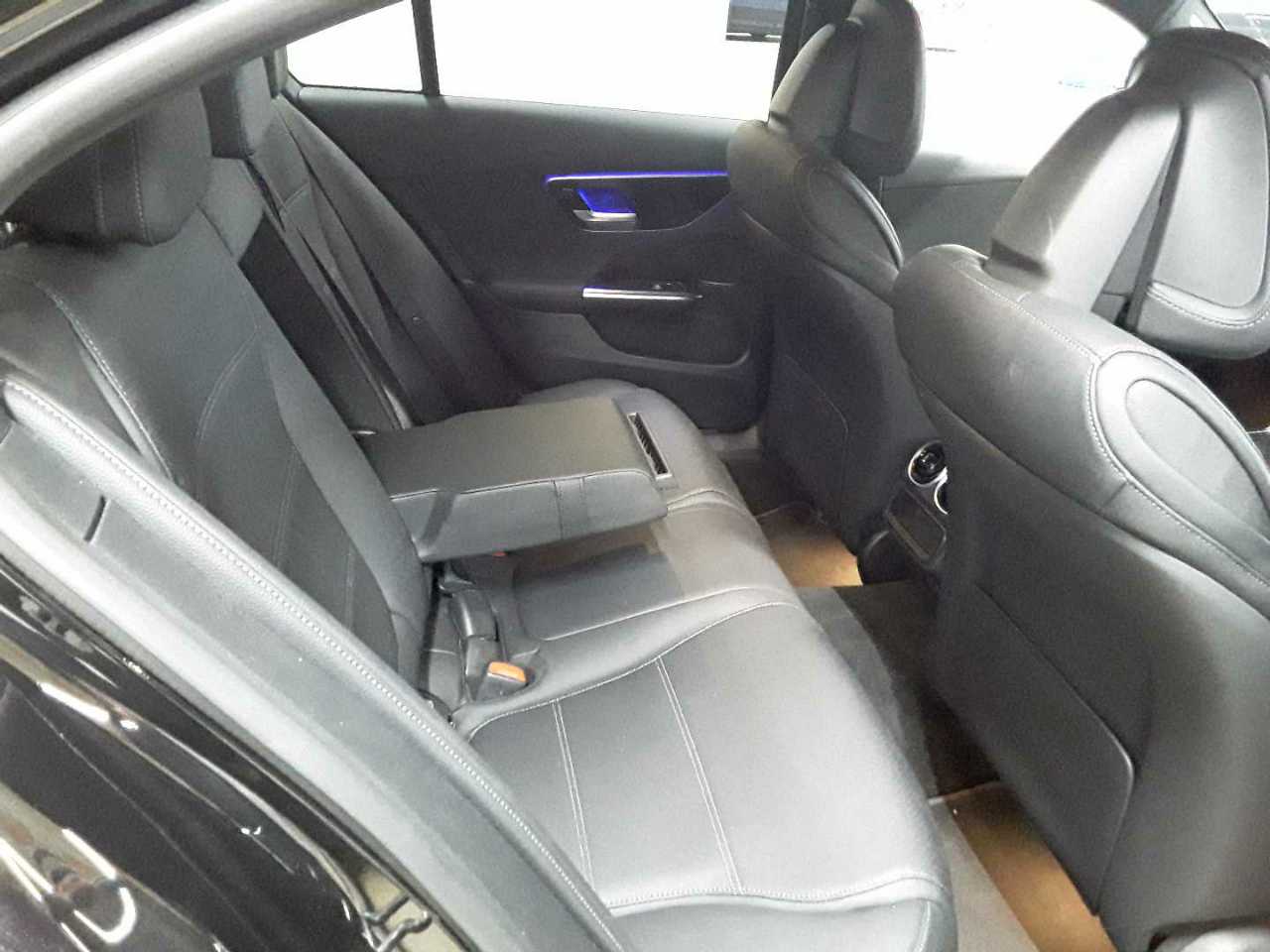 Mercedes-Benz C 300 e 9G-TRONIC Avantgarde 14