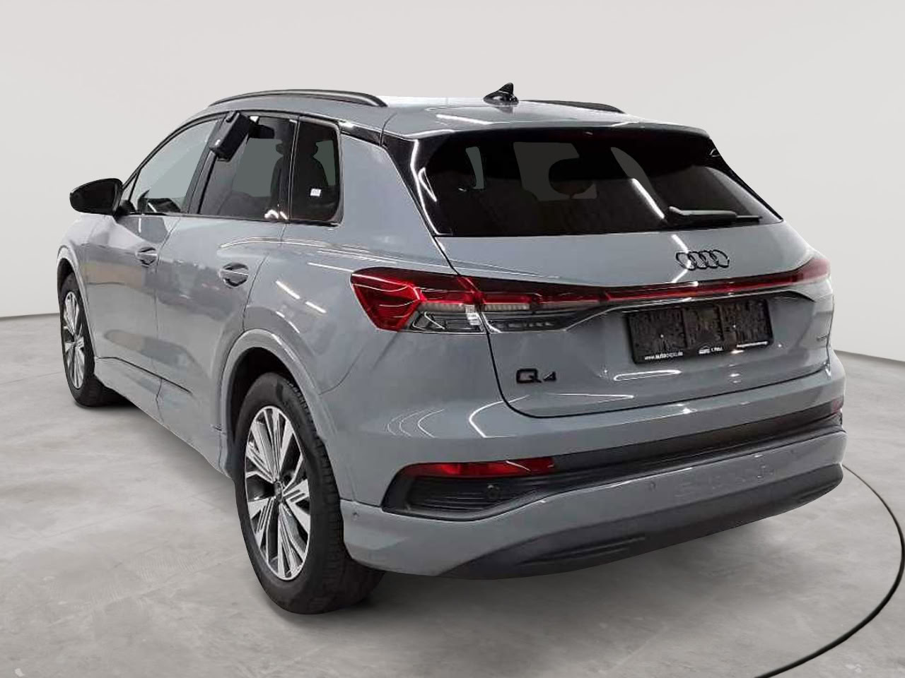 Audi Q4 e-tron 50 quattro 5