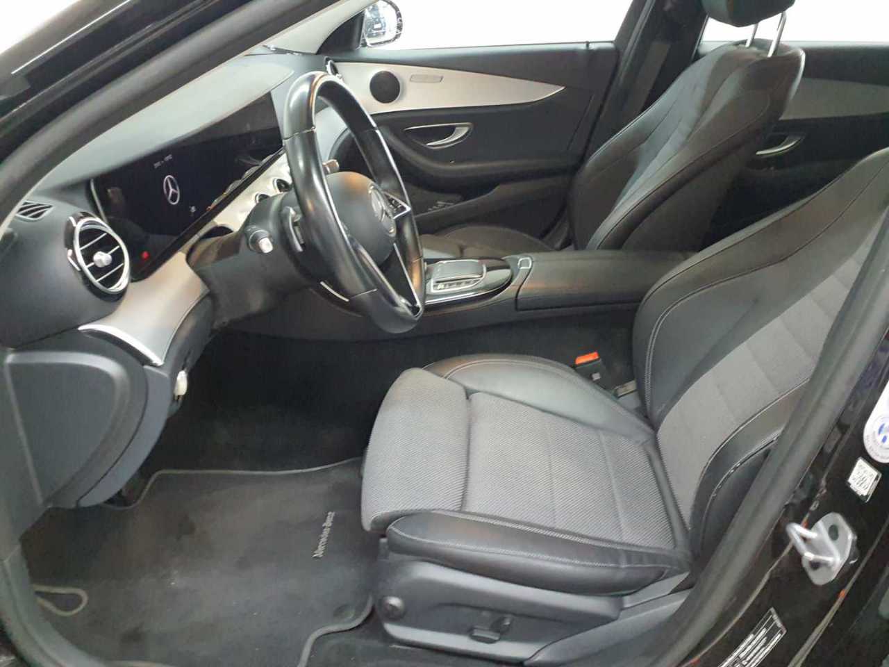 Mercedes-Benz E 220 d T 9G-TRONIC Avantgarde 8