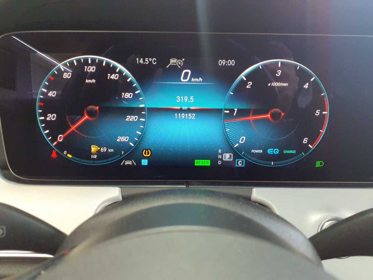 Mercedes-Benz E 220 d T 9G-TRONIC Avantgarde 11