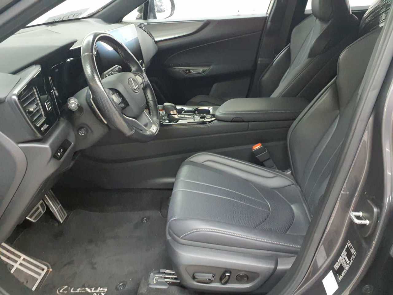 Lexus NX 450h+ E-FOUR F SPORT-Paket 8